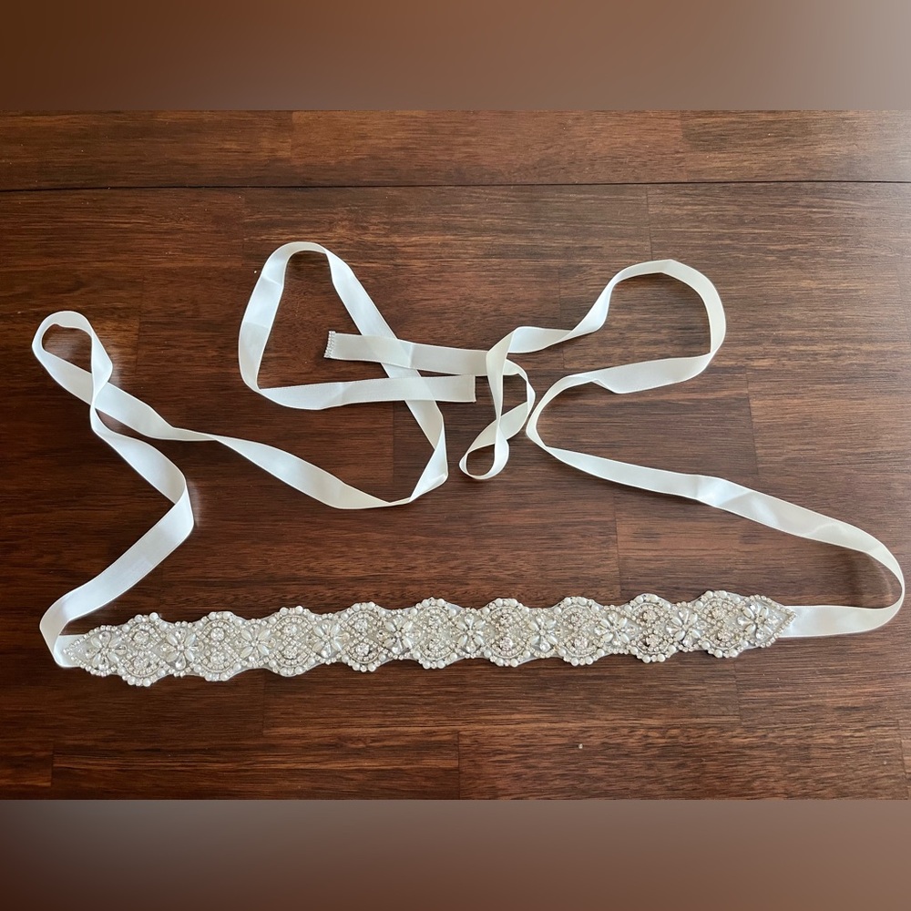 SOLD Elegant White Beaded Women's Belt